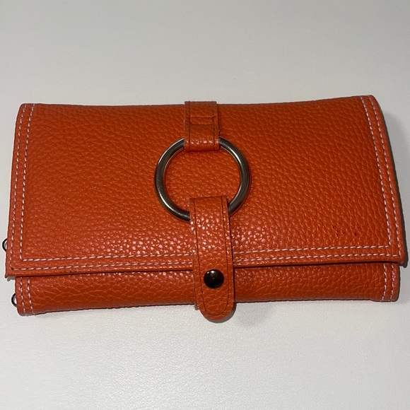 NEW- Leather, travel jewelry holder. Orange w/Slv. met closure. 9 compartments. - Picture 2 of 5